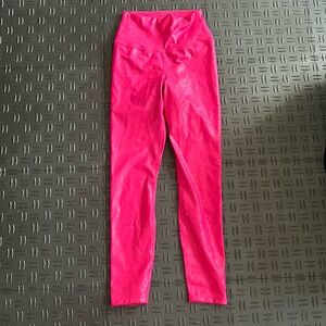 Hot pink shiny carbon 38 leggings